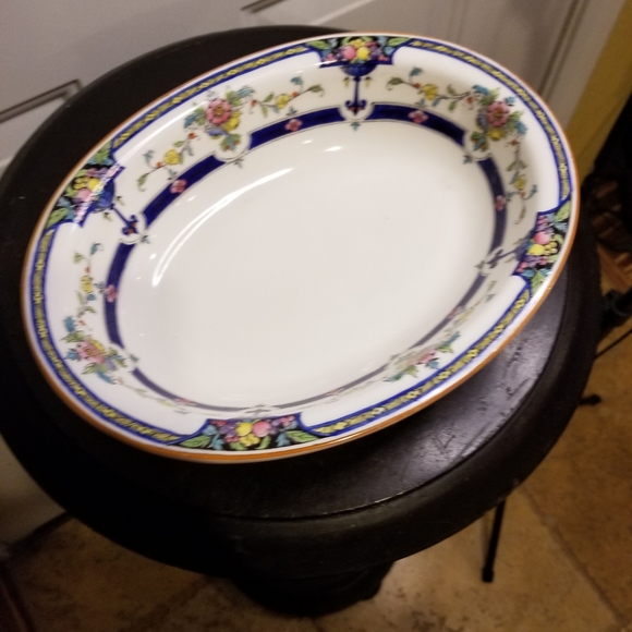 Royal Worcester Other - 2 Vintage Royal Worcester Made in England Orlando Pattern Serving Bowls